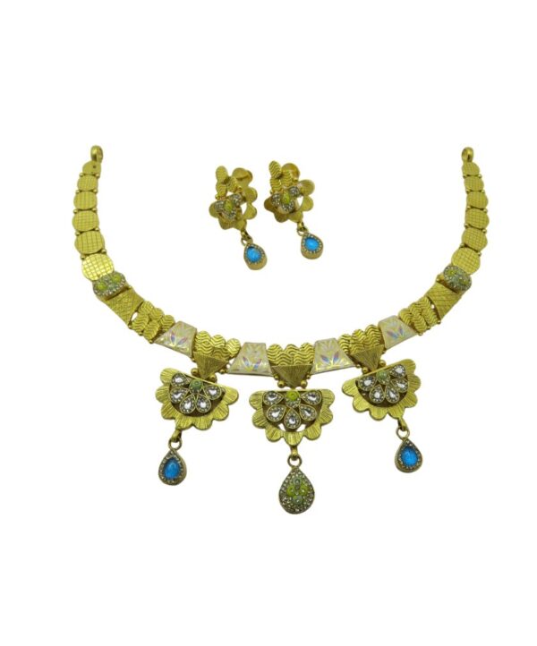 11 Noorika Gold Elegance