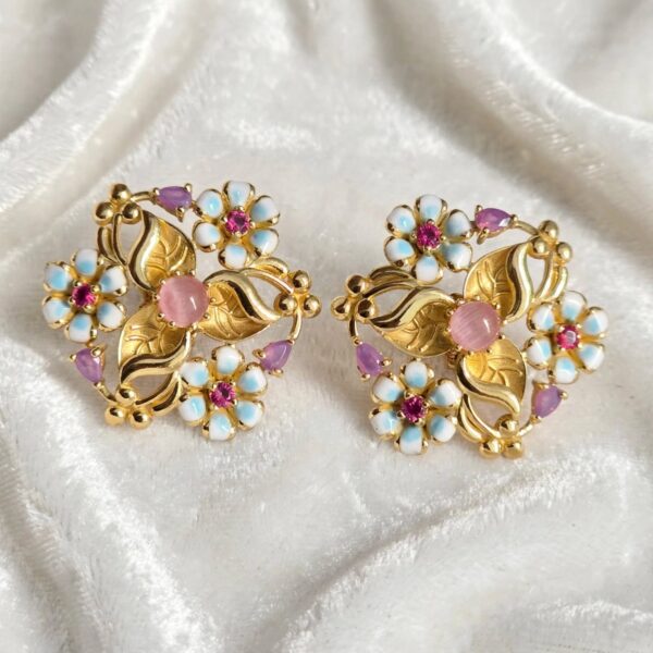EARRING